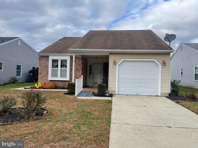 23 EMORY LN, Mount Laurel, NJ 08054