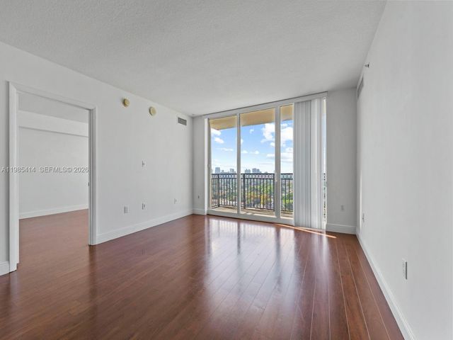 3232 SW 22nd Terrace 1609, Miami, FL 33145
