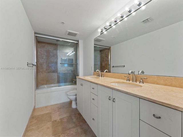 3232 SW 22nd Terrace 1609, Miami, FL 33145