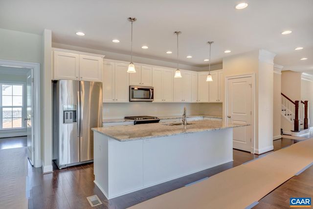 3055 FARROW CIR, Charlottesville, VA 22901