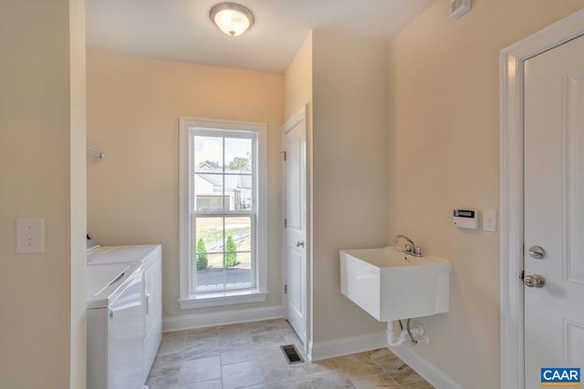 3055 FARROW CIR, Charlottesville, VA 22901