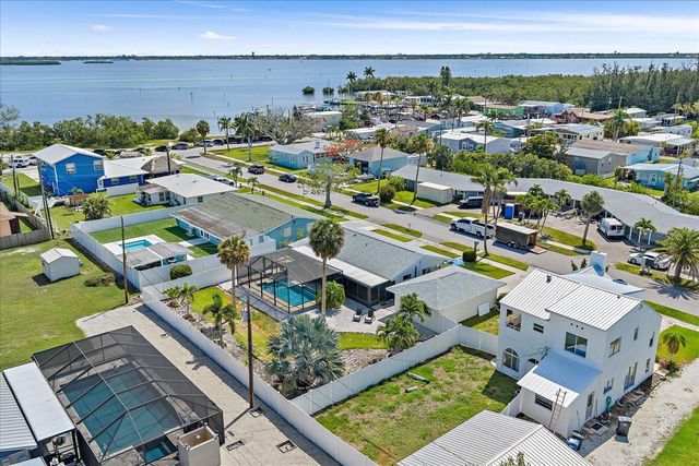 3618 117TH STREET W, Bradenton, FL 34210