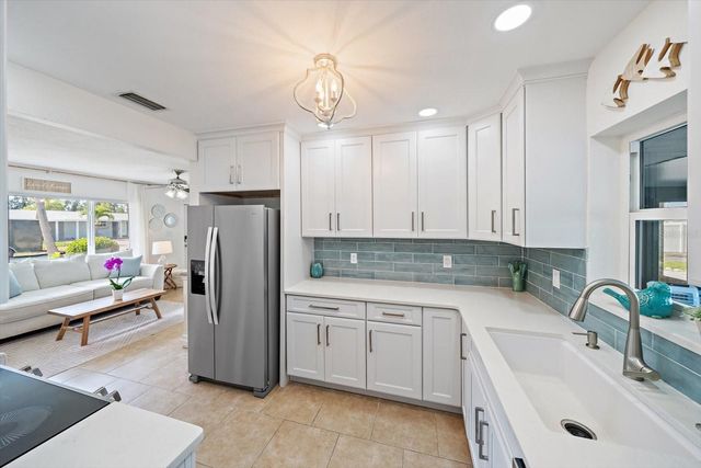3618 117TH STREET W, Bradenton, FL 34210