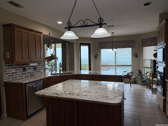 26302 QUAIL GROVE LN, Boerne, TX 78006