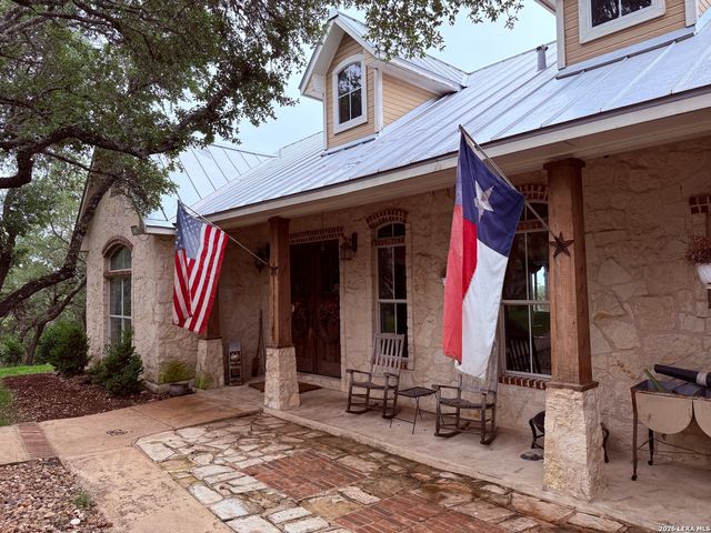 26302 QUAIL GROVE LN, Boerne, TX 78006
