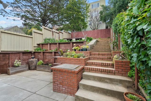 129 Alvarado Street, Brisbane, CA 94005