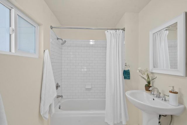 129 Alvarado Street, Brisbane, CA 94005