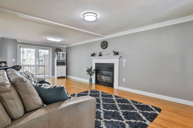 3 Katie Lane, Nashua, NH 03062