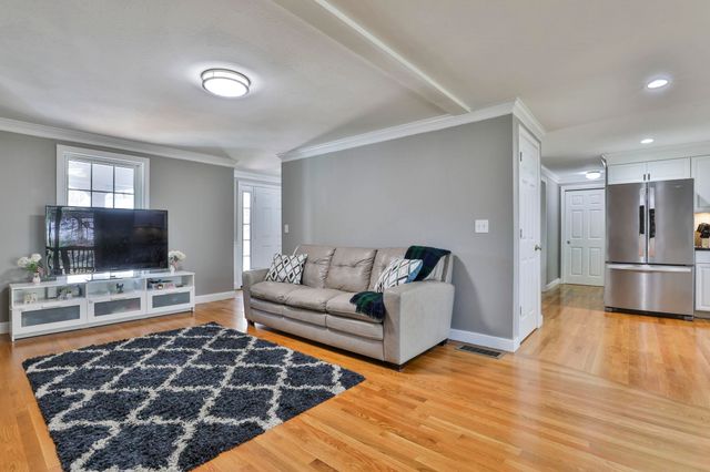 3 Katie Lane, Nashua, NH 03062