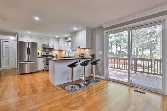 3 Katie Lane, Nashua, NH 03062