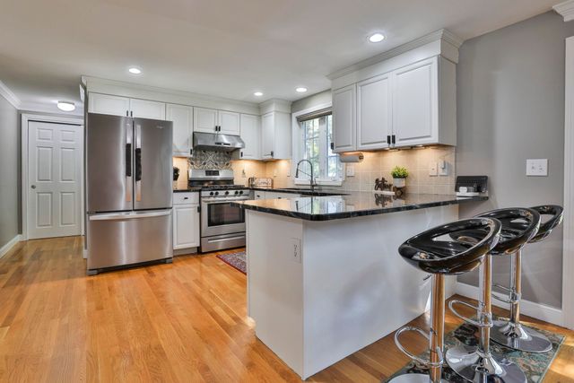 3 Katie Lane, Nashua, NH 03062