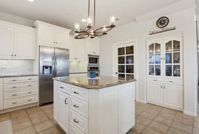 1550 Knoll Park Lane, Fallbrook, CA 92028