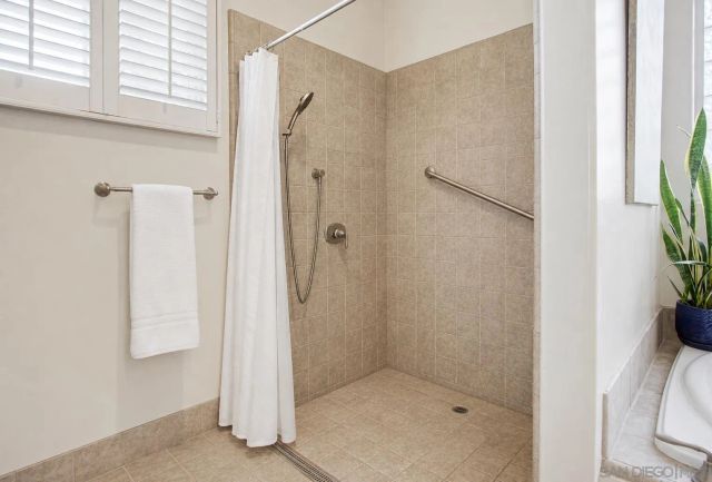 1550 Knoll Park Lane, Fallbrook, CA 92028