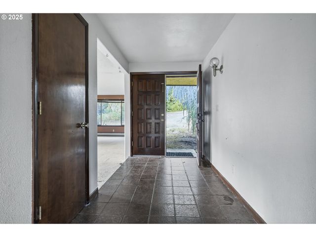 312 BRYANT Ln, Roseburg, OR 97471