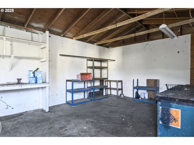 312 BRYANT Ln, Roseburg, OR 97471