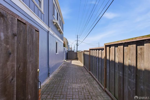 2701 43rd Avenue, San Francisco, CA 94116