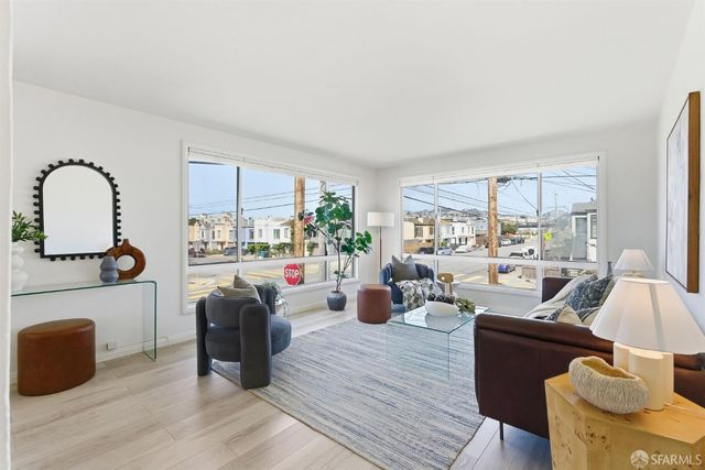 2701 43rd Avenue, San Francisco, CA 94116