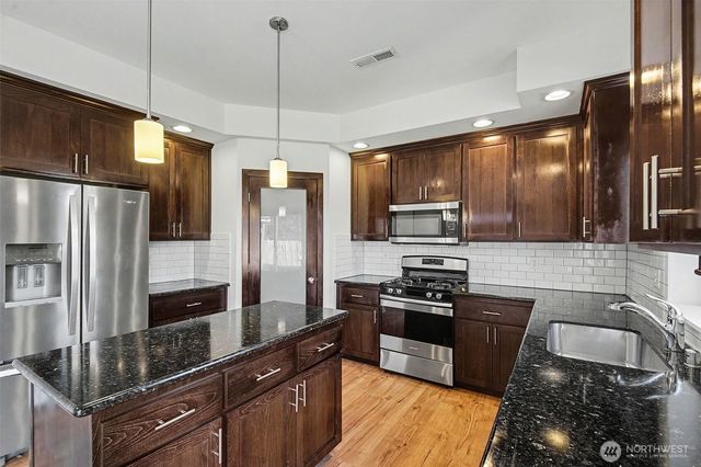 924 S 134th Street, Tacoma, WA 98444