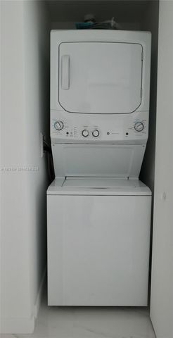 650 NE 32 1703, Miami, FL 33137