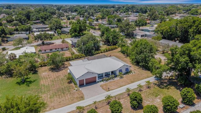 1 BROGDEN COURT SE, Winter Haven, FL 33880