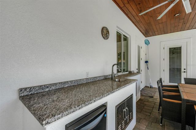 1 BROGDEN COURT SE, Winter Haven, FL 33880