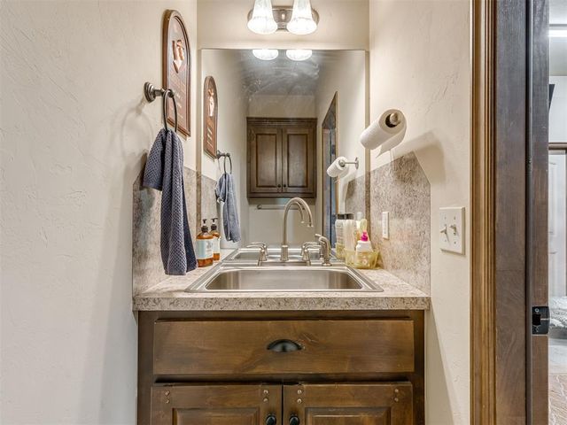 5467 Tina Drive, Norman, OK 73072