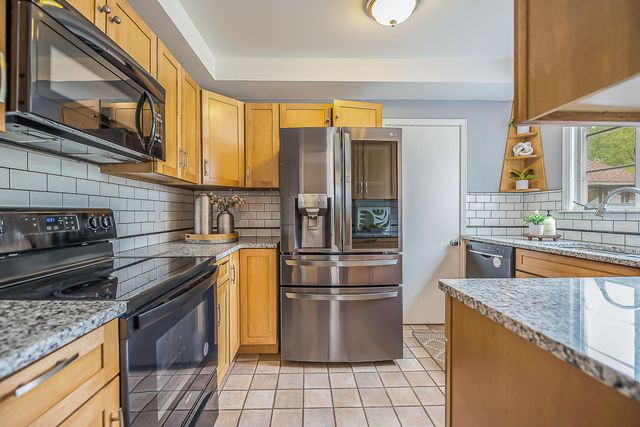 1425 E Park Place, Ann Arbor, MI 48104