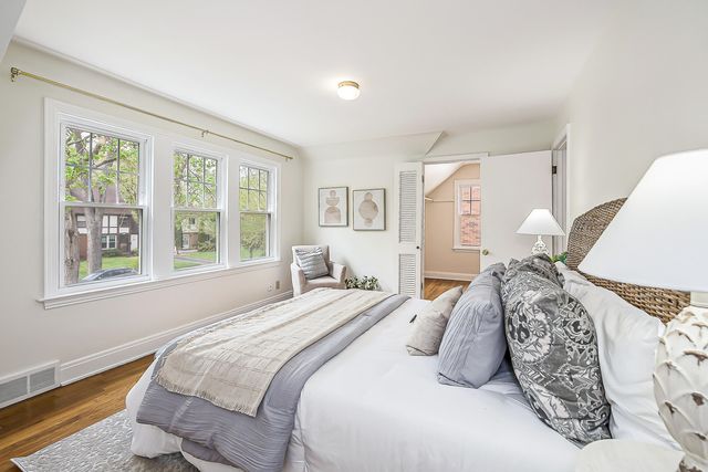 1425 E Park Place, Ann Arbor, MI 48104