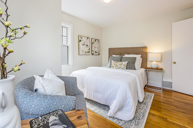 1425 E Park Place, Ann Arbor, MI 48104