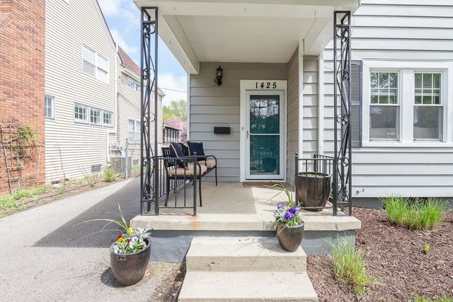 1425 E Park Place, Ann Arbor, MI 48104
