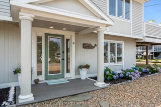 8 57th, Newburyport, MA 01950