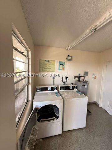 425 Southampton B 425, West Palm Beach, FL 33417