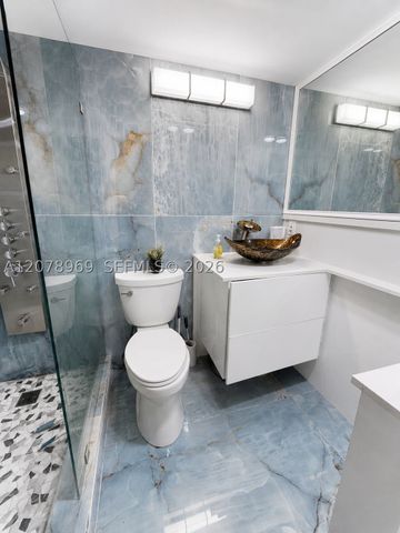 425 Southampton B 425, West Palm Beach, FL 33417