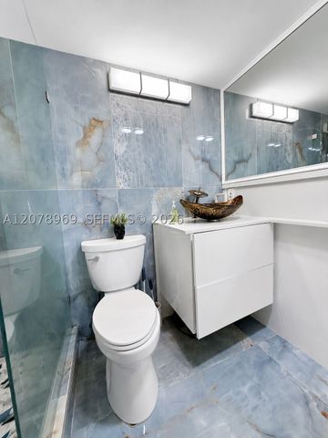 425 Southampton B 425, West Palm Beach, FL 33417
