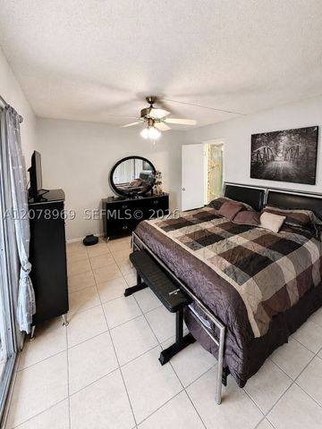425 Southampton B 425, West Palm Beach, FL 33417