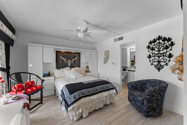 1021 HILLSBORO MILE PH3, Hillsboro Beach, FL 33062