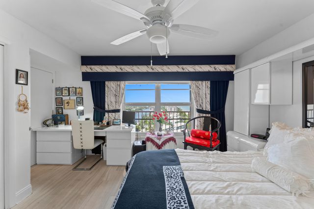 1021 HILLSBORO MILE PH3, Hillsboro Beach, FL 33062