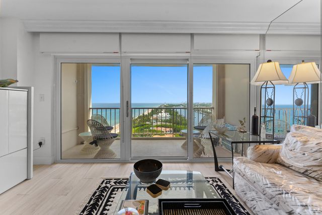 1021 HILLSBORO MILE PH3, Hillsboro Beach, FL 33062
