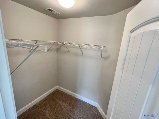 9107 SE Eagle Trace Drive, Owens Cross Roads, AL 35763