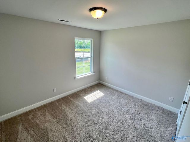 9107 SE Eagle Trace Drive, Owens Cross Roads, AL 35763