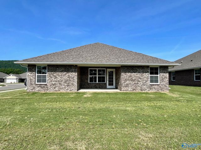 9107 SE Eagle Trace Drive, Owens Cross Roads, AL 35763