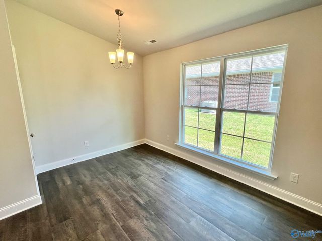 9107 SE Eagle Trace Drive, Owens Cross Roads, AL 35763