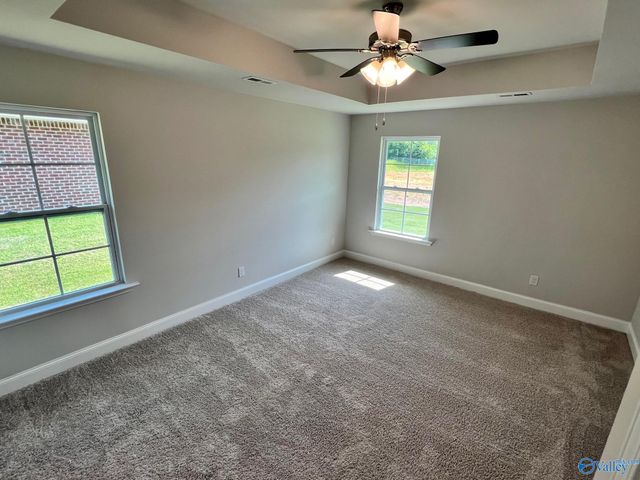 9107 SE Eagle Trace Drive, Owens Cross Roads, AL 35763