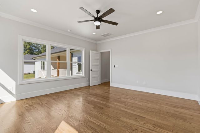 796 Bethesda Rd, Spartanburg, SC 29302