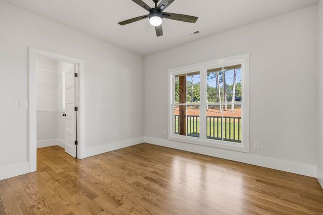 796 Bethesda Rd, Spartanburg, SC 29302