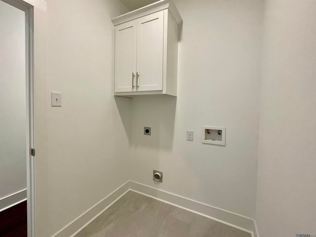 9674 Brookfield Ave, Denham Springs, LA 70726