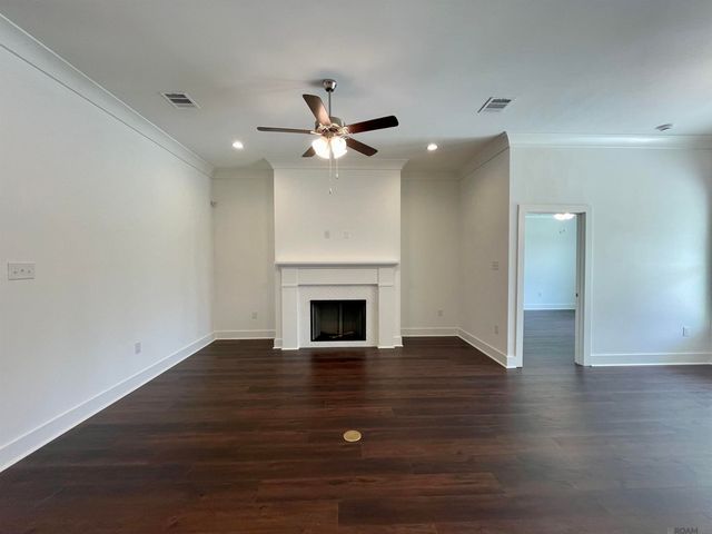 9674 Brookfield Ave, Denham Springs, LA 70726