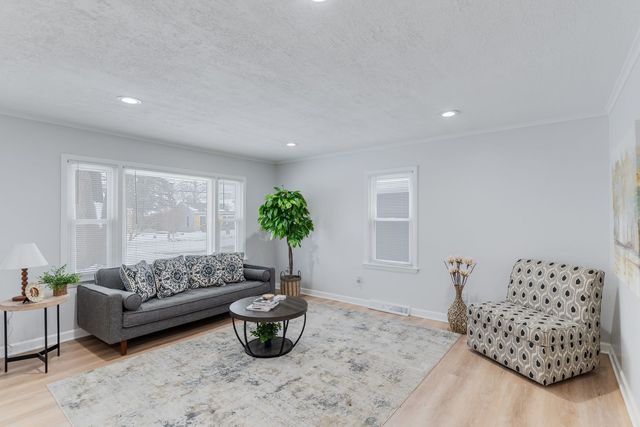 26347 W Shannon Avenue, Antioch, IL 60002