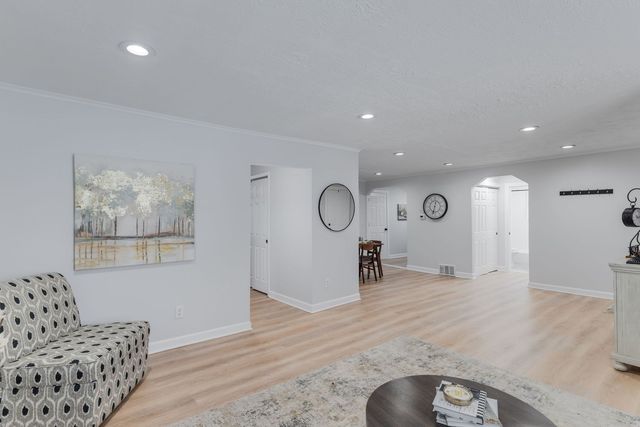 26347 W Shannon Avenue, Antioch, IL 60002