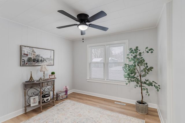 26347 W Shannon Avenue, Antioch, IL 60002